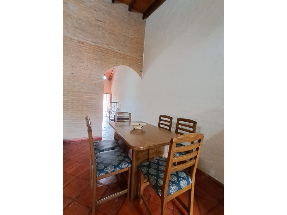 ALQUILO CASA AMOBLADA DE 2 DORMITORIOS EN LUQUE ZONA LOS JARDINES - 3