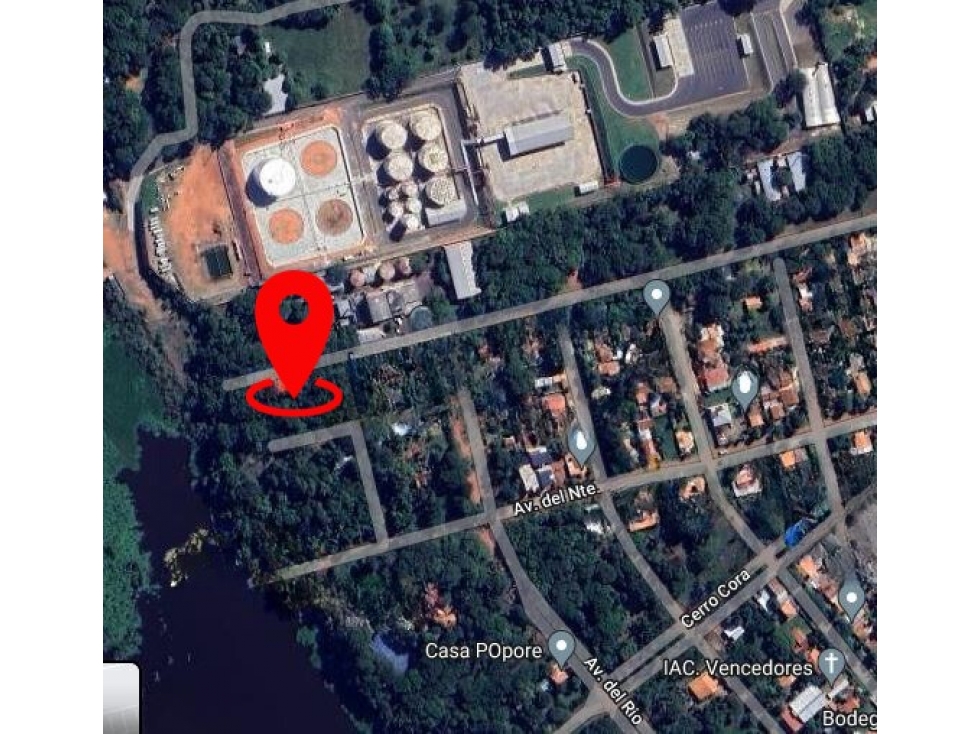 VENDO AMPLIO TERRENO SOBRE EL RIO EN SAN ANTONIO - 1