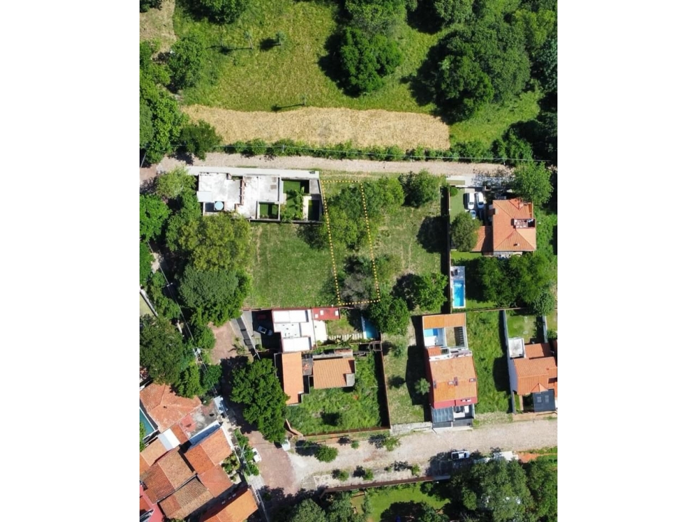 VENDO TERRENO EN BARRIO SANTA LIBRADA A BUEN PRECIO - 1