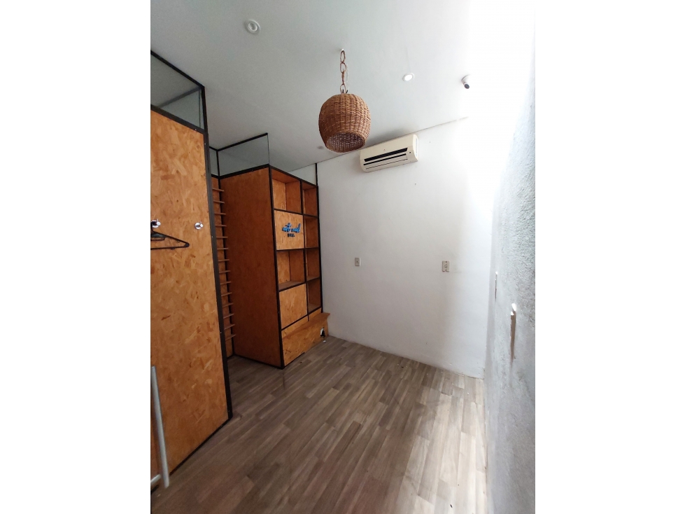 ALQUILO CASA PARA OFICINA O COMERCIO EN VILLA MORRA - 6