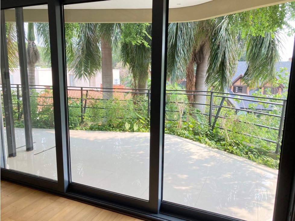 EXCLUSIVO EDIFICIO A PASOS DEL COLEGIO ASA - 2