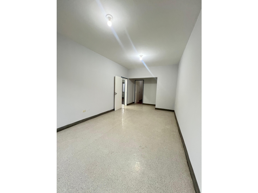 ALQUILO DEPARTAMENTO DE 2 DORMITORIOS ZONA CENTRO DE ASUNCIÓN. — foto 4