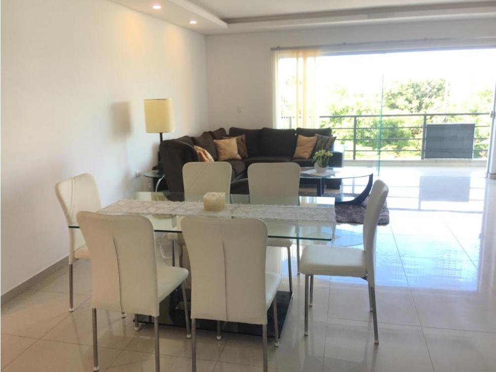 DEPARTAMENTO AMOBLADO A MINUTOS DE ZONA CORPORATIVA — foto 2