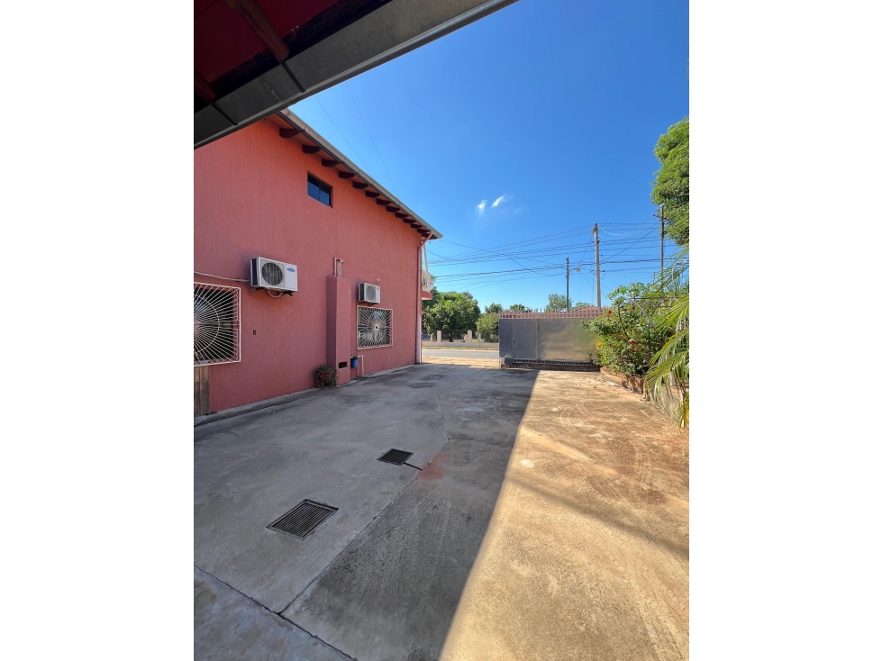 CASA EN VENTA EN CAPIATÁ | CON FRENTE COMERCIAL - 3