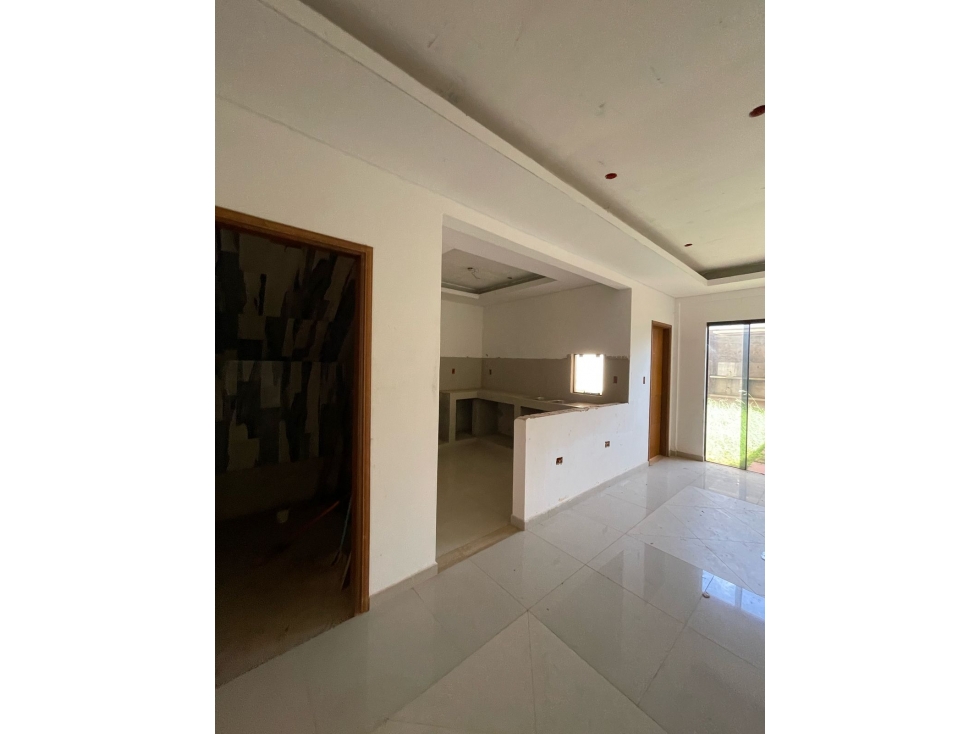 VENDO DOS DUPLEX CON PATIO A TERMINAR ZONA MUNICIPALIDAD DE CAPIATA - 4