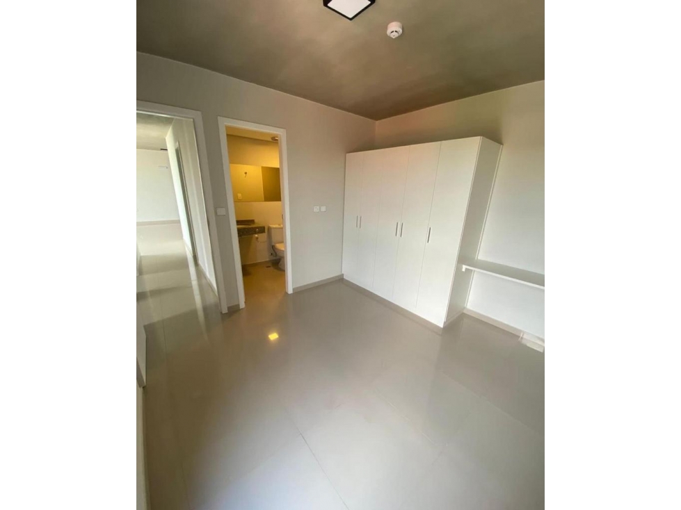 VENDO DEPARTAMENTO DE 3 DORMITORIOS ZONA CONMEBOL - 2
