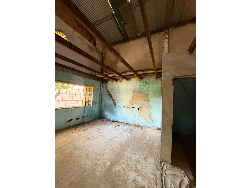 EN OFERTA TINGLADO A TERMINAR EN BARRIO TACUMBÚ - 6