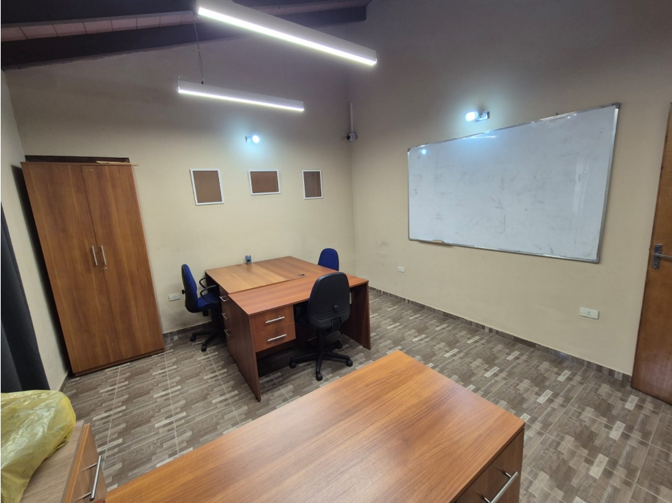 VENDO CASA EN EL BARRIO LOS NOGALES DE SAN LORENZO - 6