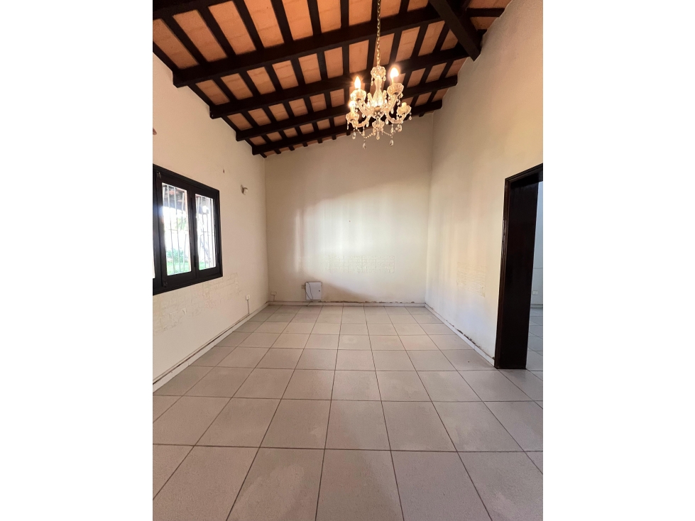 VENDO CASONA EN ITÁ ENRAMADA - LAMBARÉ - 4