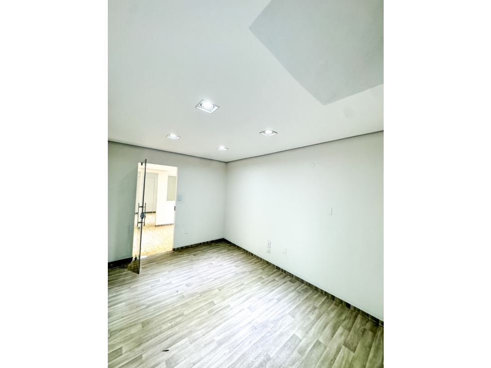 ALQUILO CASA PARA OFICINA ZONA AV ESPAÑA Y BRASILIA. — foto 5