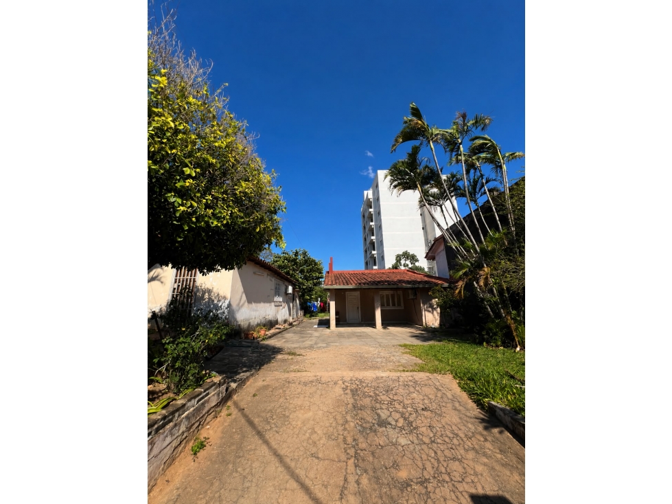 OPORTUNIDAD PARA DESARROLLO INMOBILIARIO BARRIO RECOLETA - 5