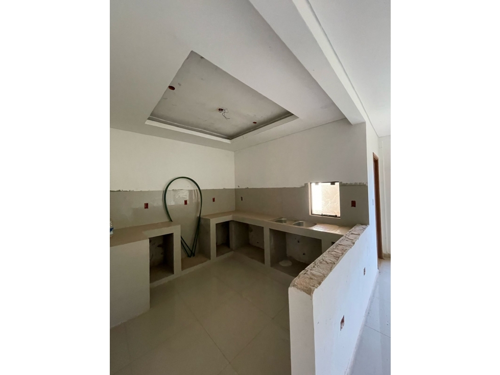 VENDO DOS DUPLEX CON PATIO A TERMINAR ZONA MUNICIPALIDAD DE CAPIATA - 5
