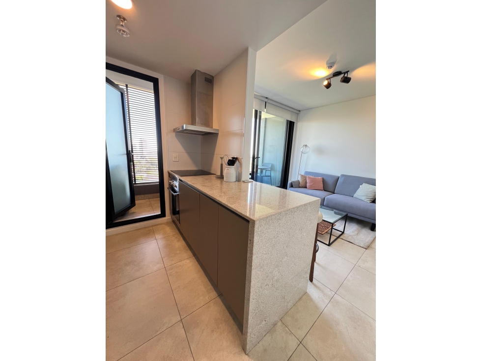 ALQUILO DEPARTAMENTO AMOBLADO DE 1 DORMITORIO EN MBURUCUYA. — foto 3