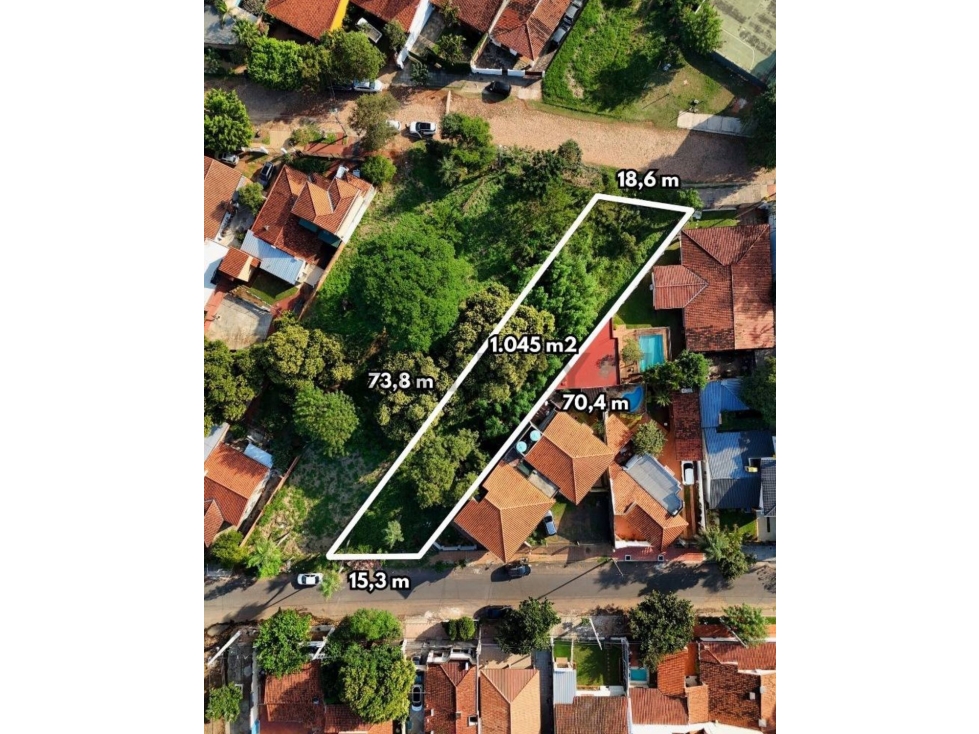 VENDO AMPLIO TERRENO CON SALIDA DE CALLE A CALLE ZONA CACIQUE LAMBARÉ - 1