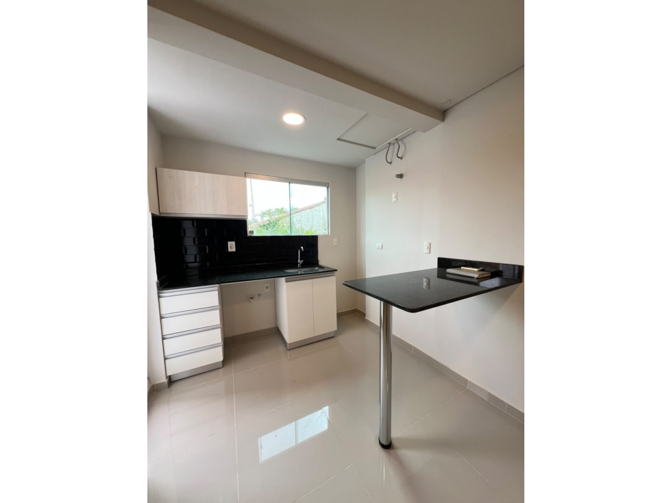 ALQUILO AMPLIO DEPARTAMENTO DE 1 DORMITORIO ZONA SANTÍSIMA TRINIDAD. — foto 4