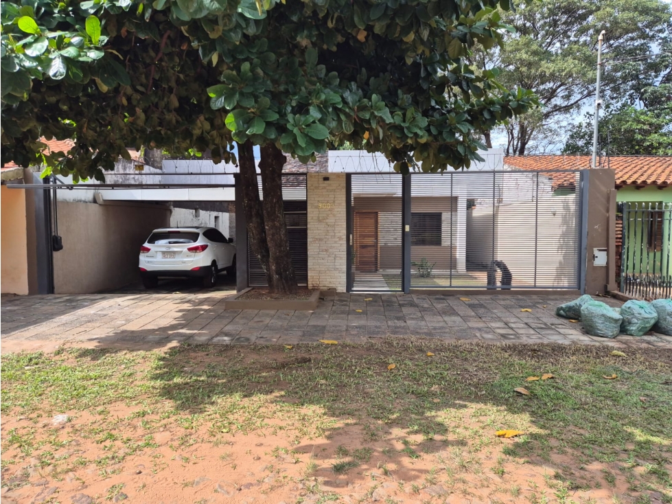 VENDO CASA EN EL BARRIO LOS NOGALES DE SAN LORENZO - 3