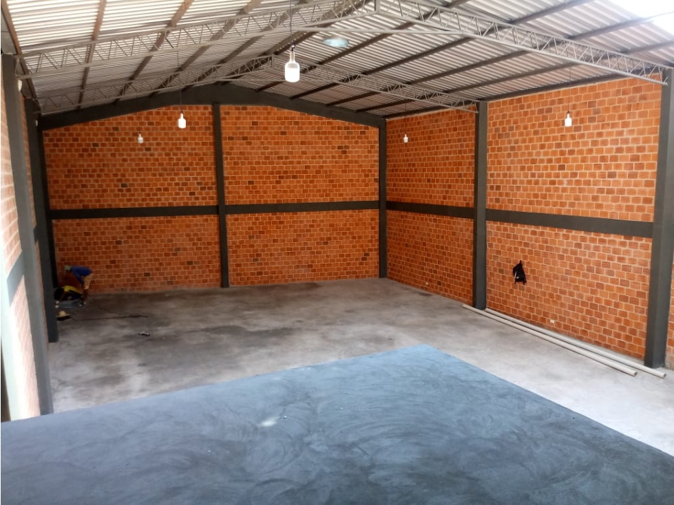 ALQUILO DEPÓSITO EN MARIANO ROQUE ALONSO. ZONA CAACUPEMI. - 2