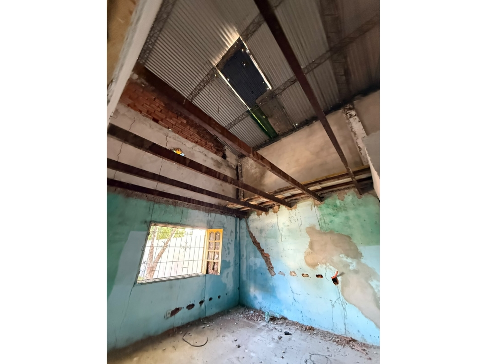 EN OFERTA TINGLADO A TERMINAR EN BARRIO TACUMBÚ - 5