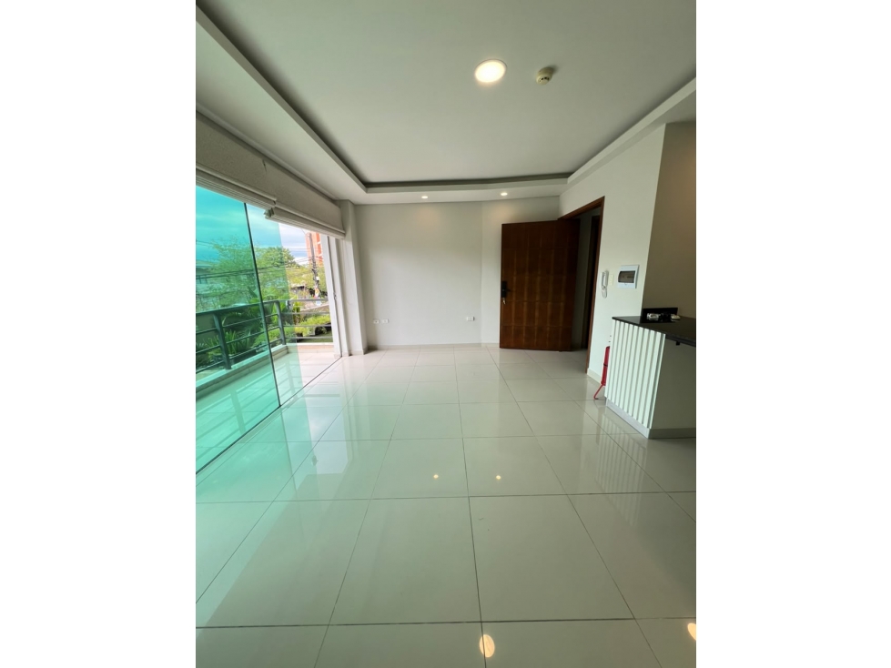 ALQUILO AMPLIO DEPARTAMENTO DE 1 DORMITORIO ZONA SANTÍSIMA TRINIDAD. — foto 3