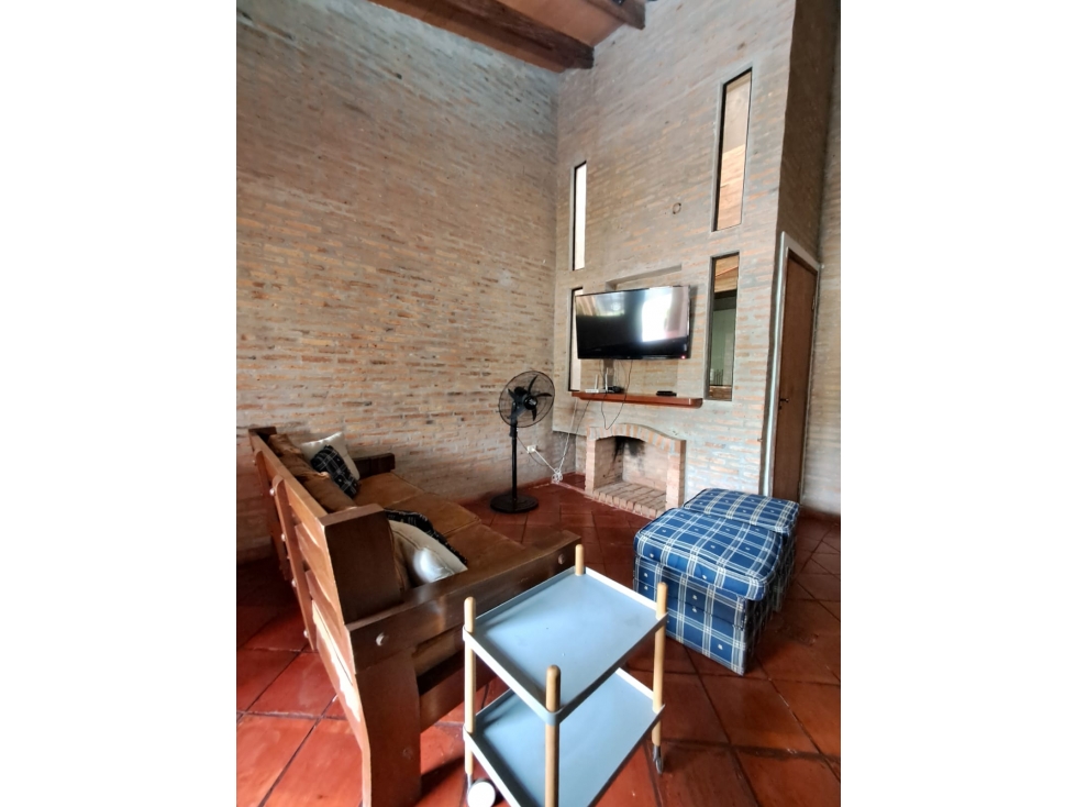 ALQUILO CASA AMOBLADA DE 2 DORMITORIOS EN LUQUE ZONA LOS JARDINES - 4