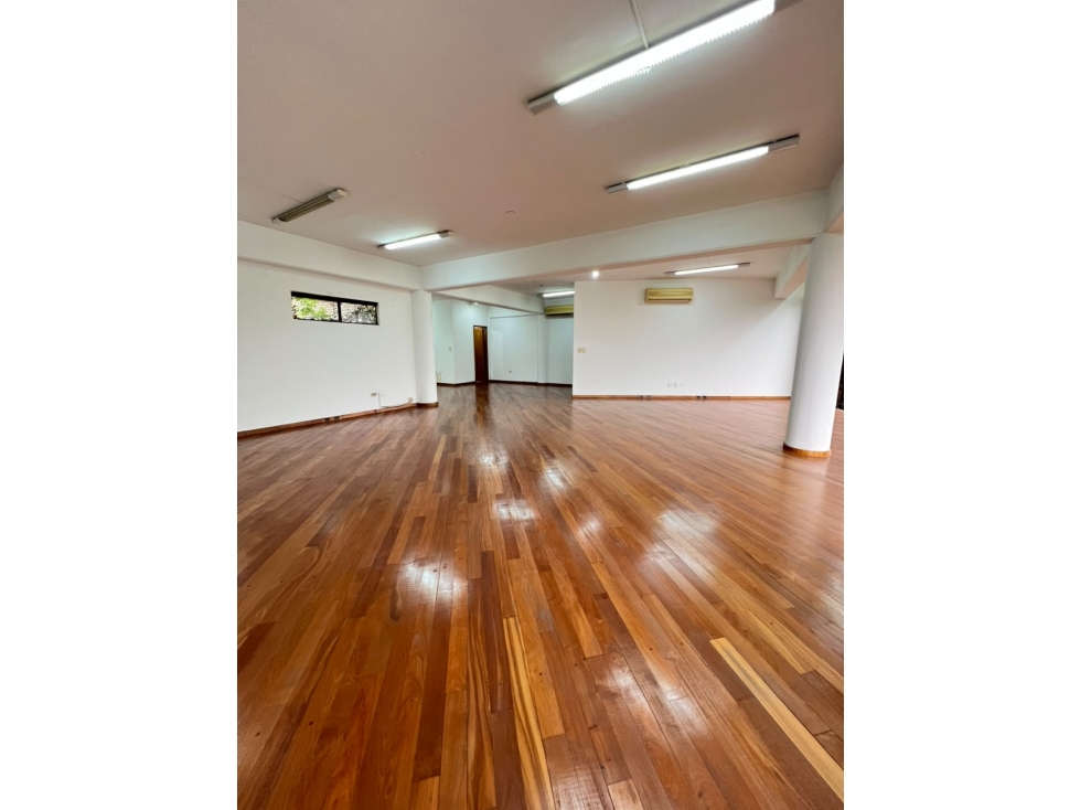 ALQUILO OFICINA CORPORATIVA ZONA BOGGIANI. — foto 5