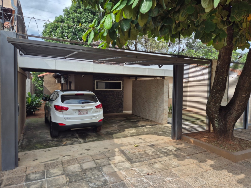 VENDO CASA EN EL BARRIO LOS NOGALES DE SAN LORENZO - 2