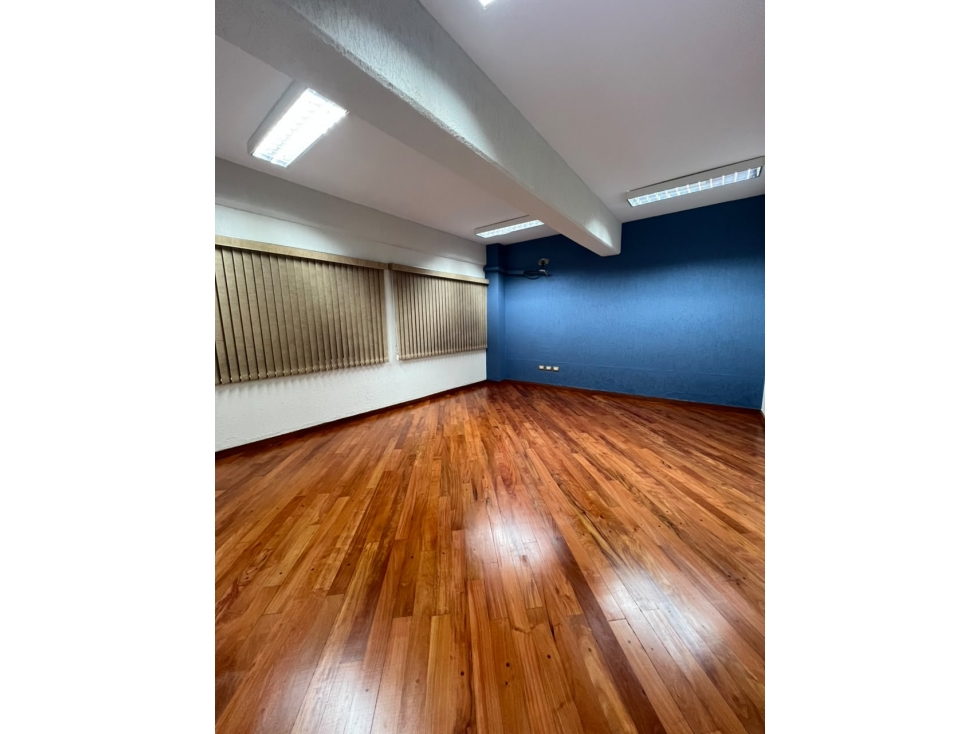 ALQUILO OFICINA CORPORATIVA ZONA BOGGIANI. — foto 5