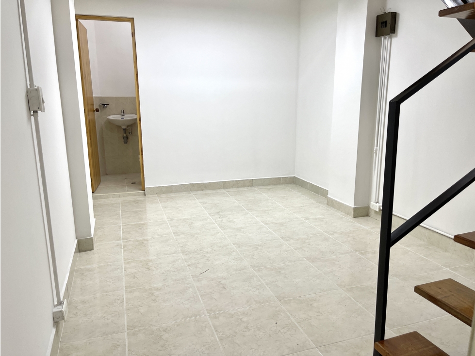 oficina en arriendo 18 metros envigado mall comercial av poblado — foto 2