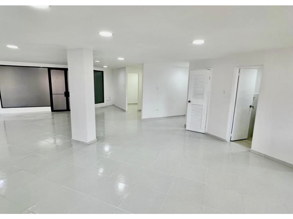 ARRIENDO OFICINA - LOCAL CENTRO EJECUTIVO - CENTRO - SANTA MARTA - 6