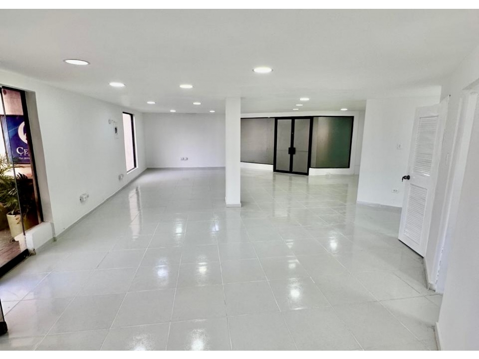 ARRIENDO OFICINA - LOCAL CENTRO EJECUTIVO - CENTRO - SANTA MARTA - 5