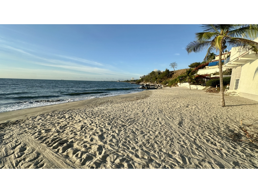 VENTA CASA DE PLAYA CON ACCESO DIRECTO AL MAR SANTA MARTA - 4