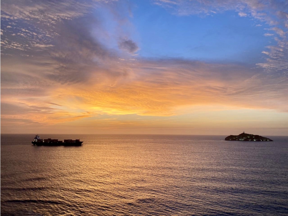 SE VENDE APARTAMENTO FRENTE AL MAR BELLAVISTA-LOS COCOS, SANTA MARTA