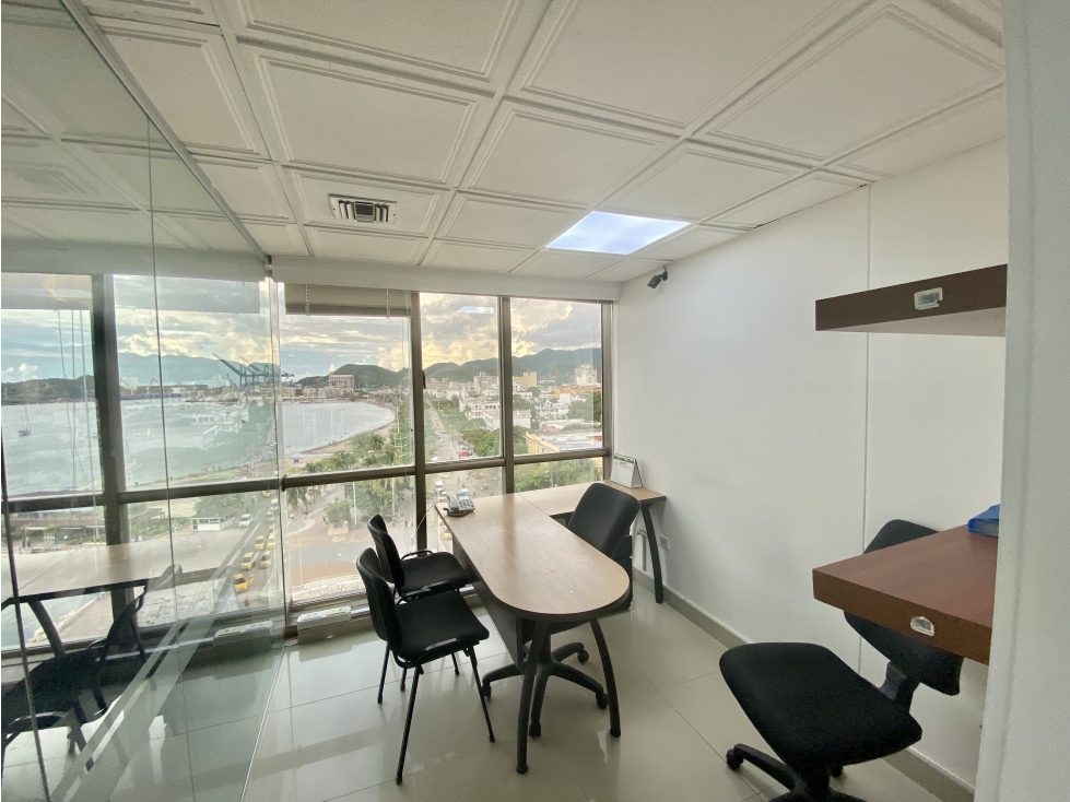 OFICINA EN VENTA EN EL CENTRO CON VISTA A LA MARINA DE SANTAM MARTA — foto 6