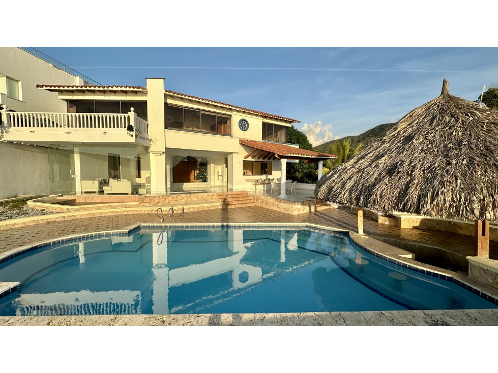 VENTA CASA DE PLAYA CON ACCESO DIRECTO AL MAR SANTA MARTA - 5