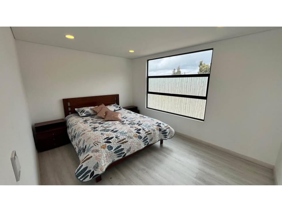 CASA CAMPESTRE SOSTENIBLE EN CHÍA | PANELES SOLARES co6 — foto 4