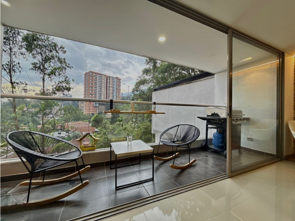 SE VENDE HERMOSO APARTAMENTO EN ENVIGADO