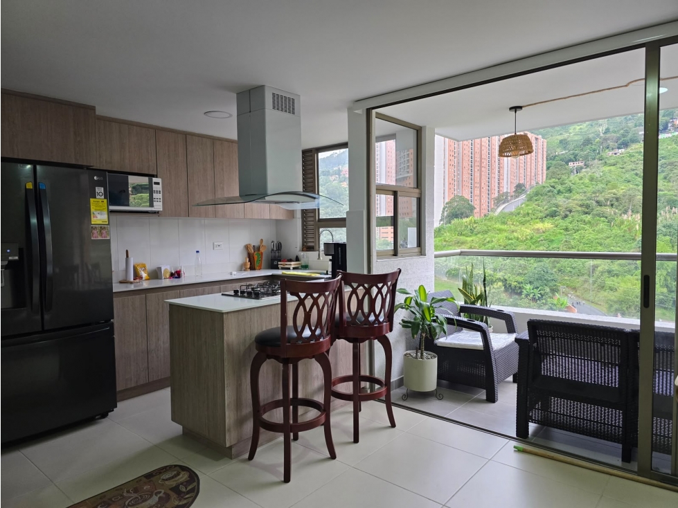 VENDO HERMOSO APARTAMENTO EN SABANETA — foto 4