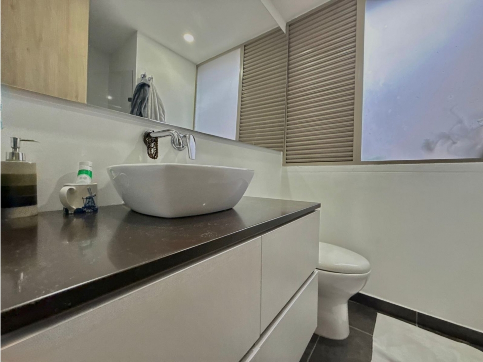 SE VENDE HERMOSO APARTAMENTO EN ENVIGADO — foto 6
