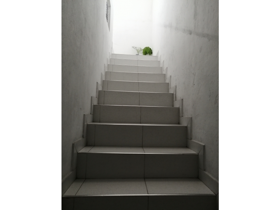 VENTA CASA COMERCIAL RENTABLE BARRIO SANTA LUCIA — foto 3