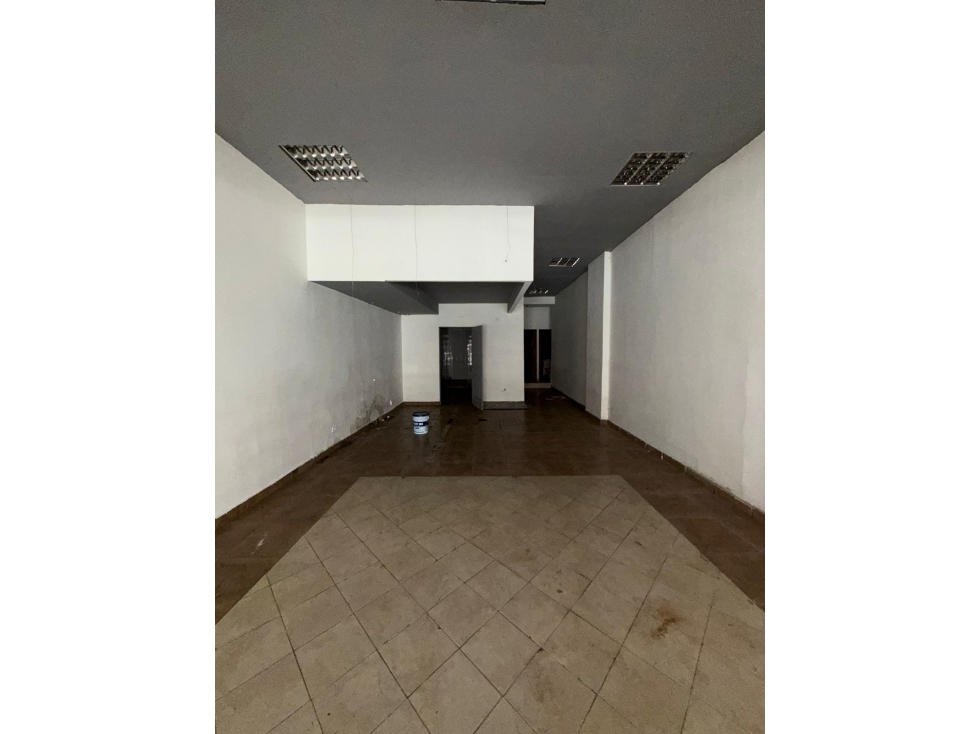 ALQUILO LOCAL COMERCIAL EL CANGREJO - 4