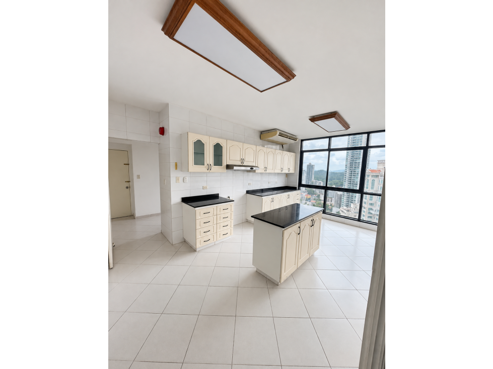 VENDO APARTAMENTO AVENIDA BALBOA MIRAMAR — foto 4