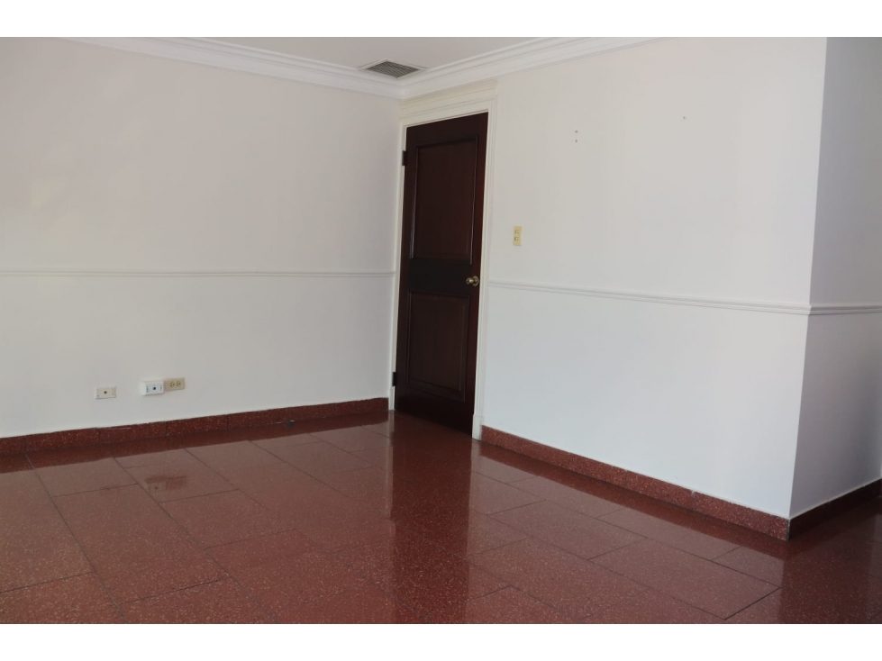VENDO OFICINA AVENIDA BALBOA TORRE BAC — foto 6