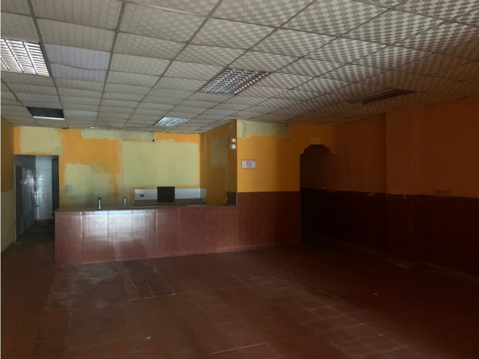 VENTA EDIFICIO COMERCIAL EN CALIDONIA - 4