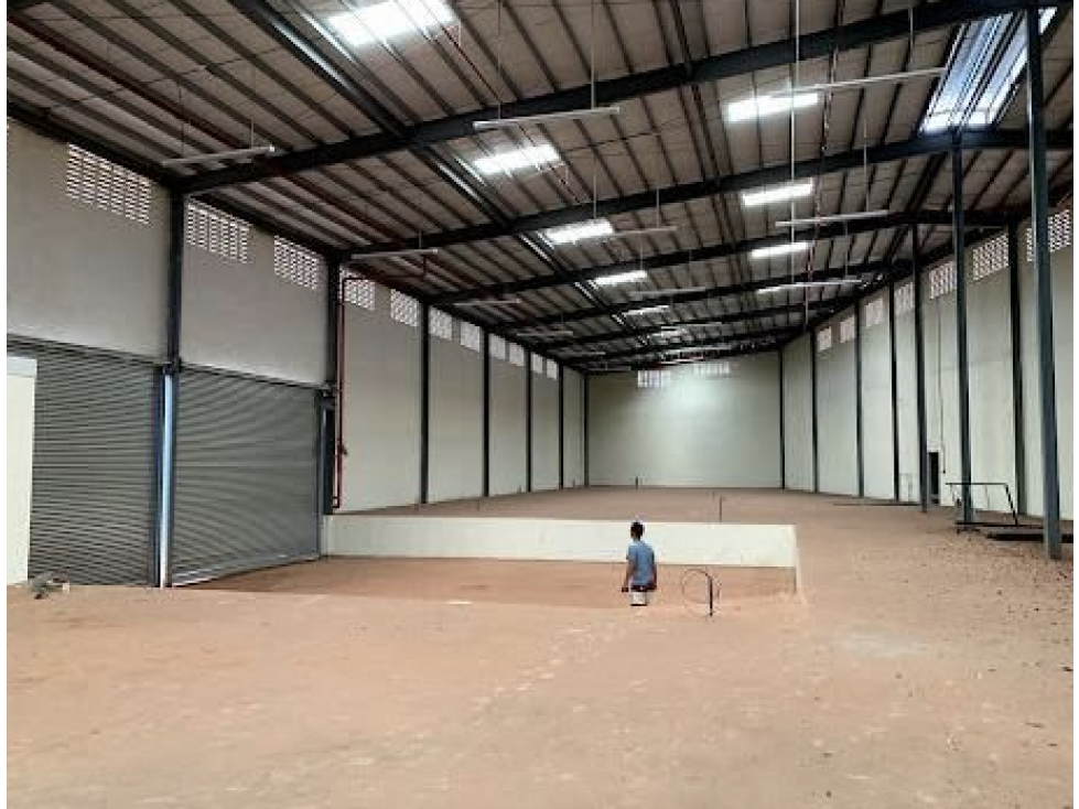 VENDO O ALQUILO BODEGA ARRAIJAN — foto 2