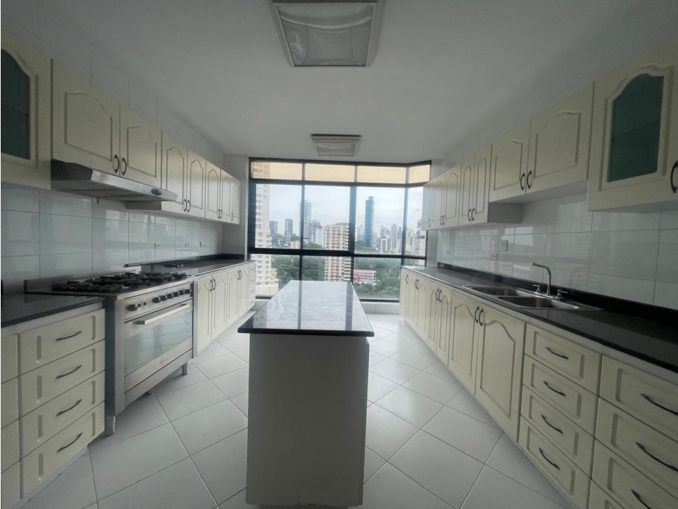 ALQUILO APARTAMENTO AVENIDA BALBOA MIRAMAR — foto 3