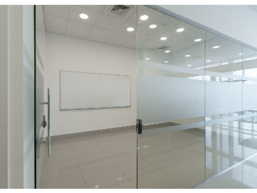 ALQUILO OFICINA OBARRIO EDIFICIO PWC — foto 2