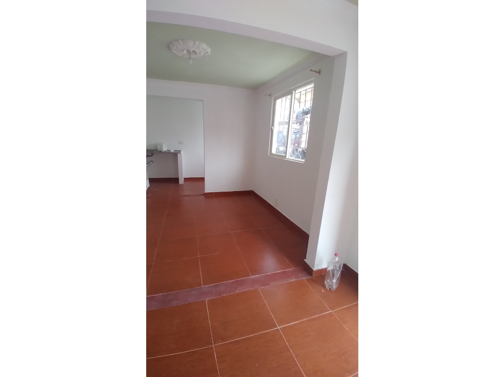 ARRIENDO LOCAL NUEVO EXCELENTE UBICACIÓN LA UNIÓN ANT - 2