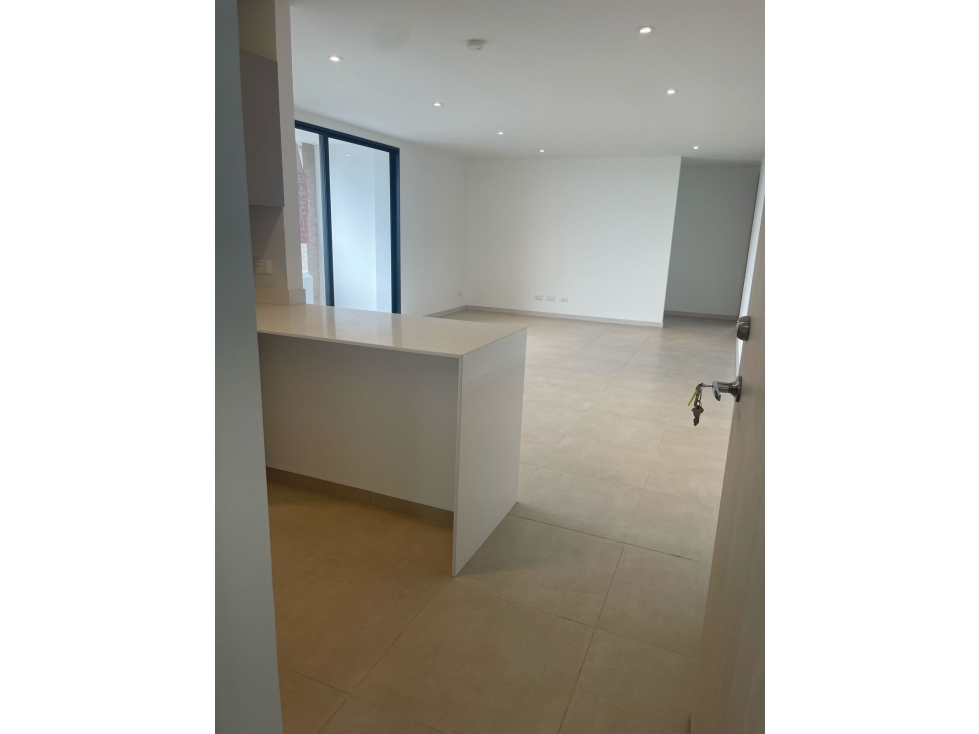 ARRIENDO APARTAMENTO 105 M2, PISO 10 CASTROPOL (TELEVID) MEDELLÍN — foto 4