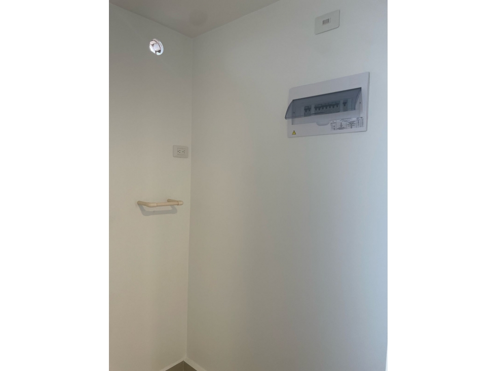 ARRIENDO APARTAMENTO 105 M2, PISO 10 CASTROPOL (TELEVID) MEDELLÍN — foto 6