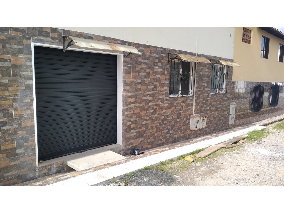 ARRIENDO LOCAL NUEVO EXCELENTE UBICACIÓN LA UNIÓN ANT - 5